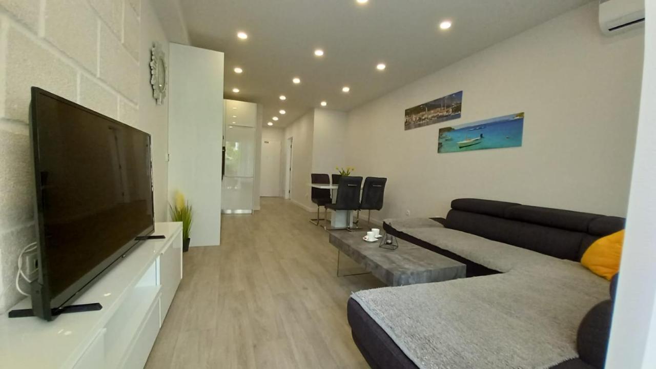 Lux Apartman Antonija Макарська Екстер'єр фото