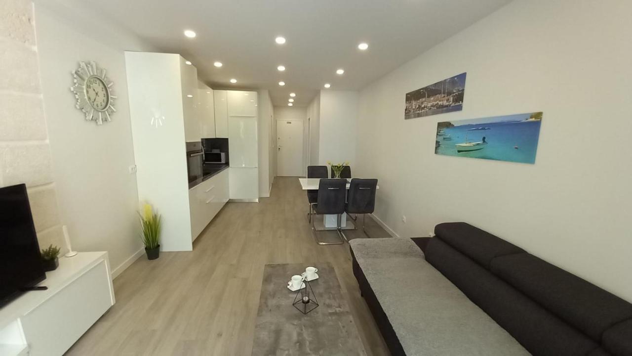 Lux Apartman Antonija Макарська Екстер'єр фото
